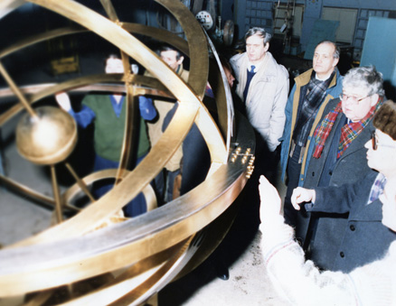 December 28,1993 a new armillary sphere (Science symbol) with diameter of 1.5 meter developed by FSUE CRISM "Prometey" to its own project from its own PTZ titanium alloys with titanium nitride coating flew up under the Kunstkamera building